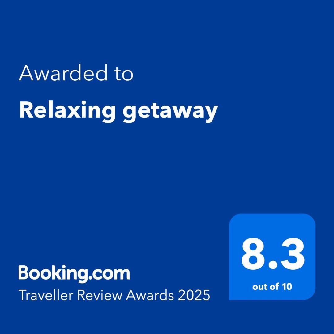 Relaxing Getaway Apartment Albert Town Ngoại thất bức ảnh
